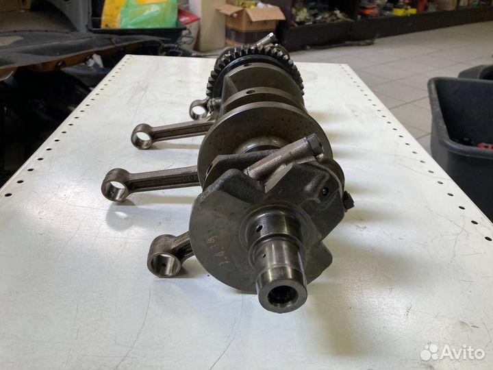 Коленвал в сборе с шатунами Suzuki GSF 1200 bandit