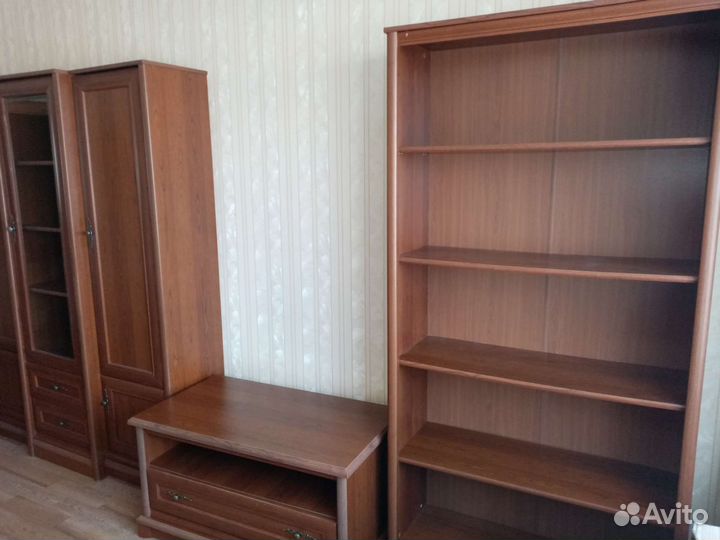 Мебельный гарнитур бу