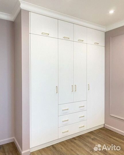 Шкаф распашной на заказ