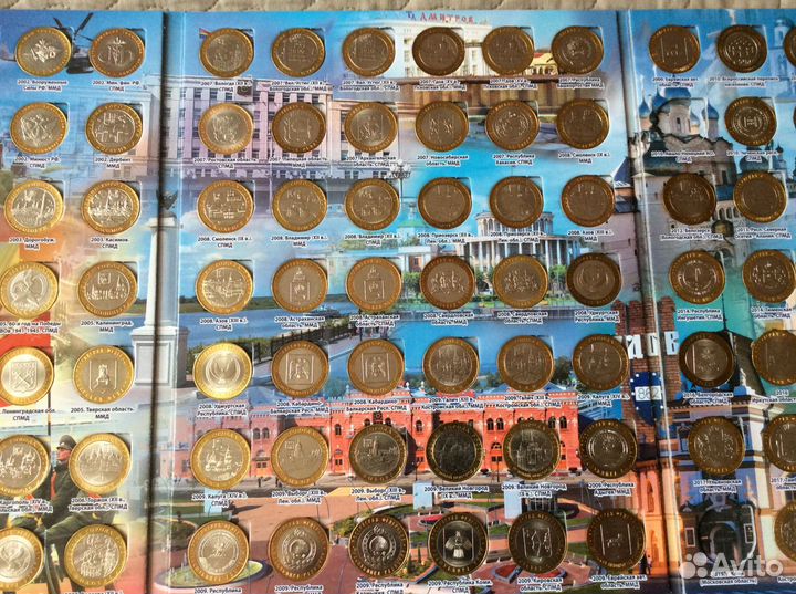 Альбом с монетами биметалл 2000 -2022 г 129 монеты