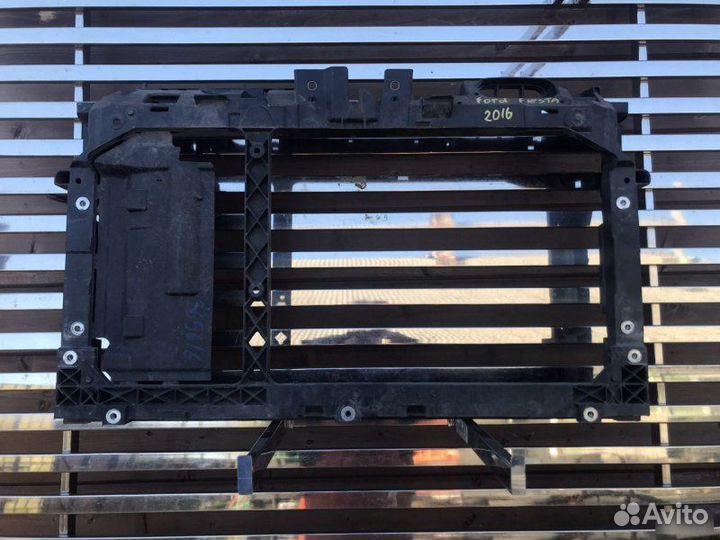 Панель передний Ford Fiesta