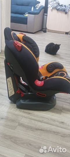 Детское кресло автомобильное
