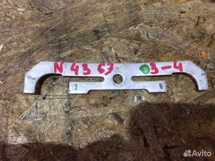 BMW E90 Держатель форсунки N43 с Японии