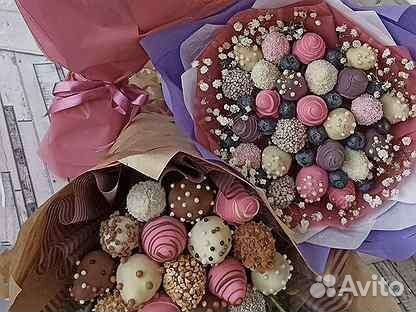 Вкусные букеты из клубники в шоколаде