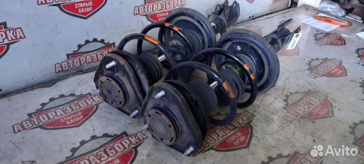 Стойка передняя Toyota Wish ANE10 1azfse 2005