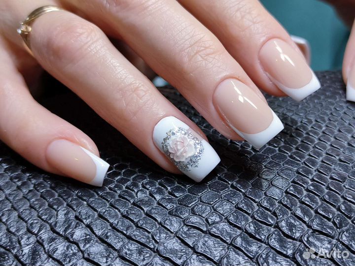 Маникюр с покрытием гель-лаком