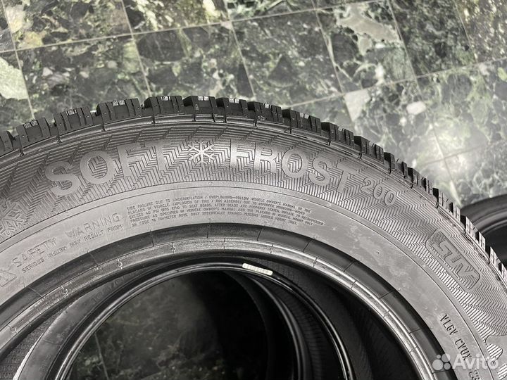 Gislaved Nord Frost 200 SUV 215/65 R16 102T