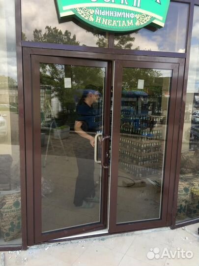 Алюминиевые портальные двери