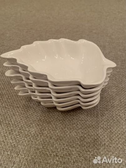 Салатник и набор розеток