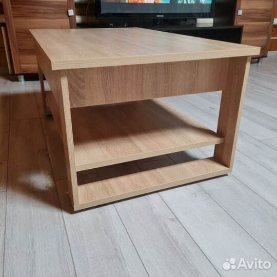 Журнальный столик