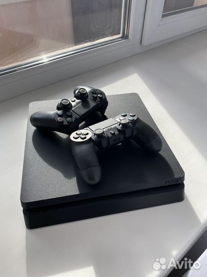 Sony PS4 slim