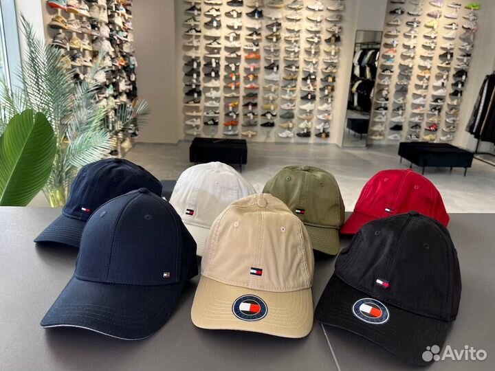 Бейсболка Tommy hilfiger в ТЦ Мега Молл