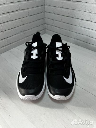 Теннисные кроссовки nike vapor