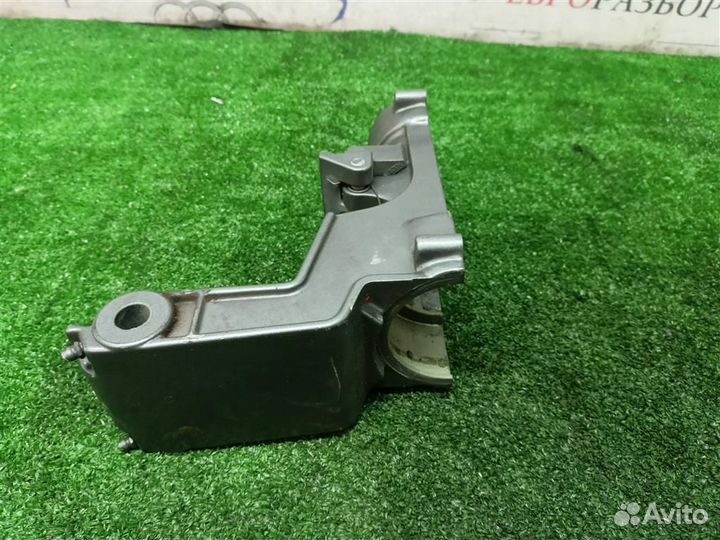 Кронштейн шарнирного соединения Водная техника Su