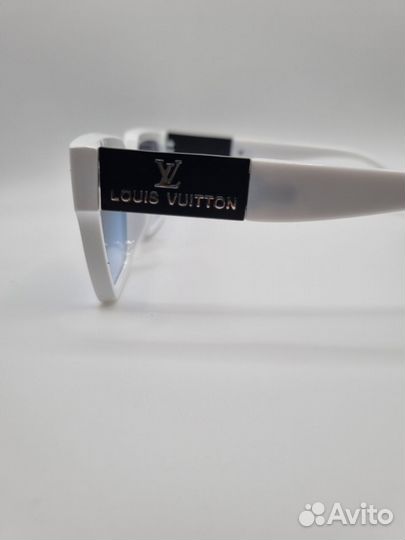 Солнцезащитные очки Louis Vuitton