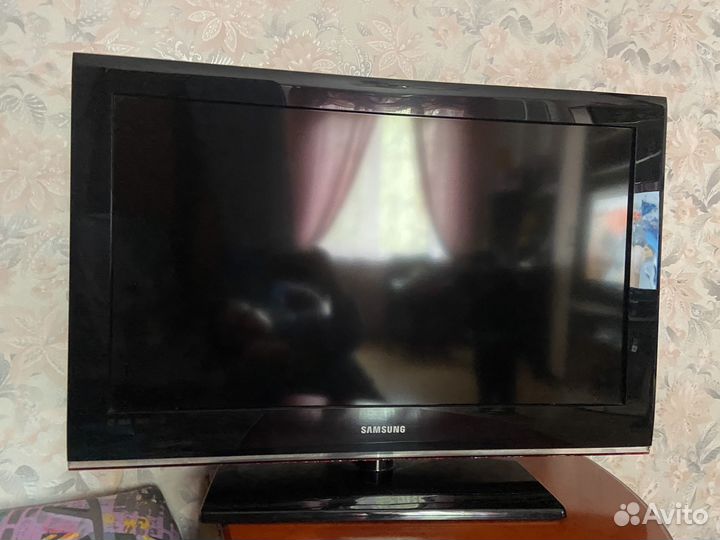 Телевизор samsung