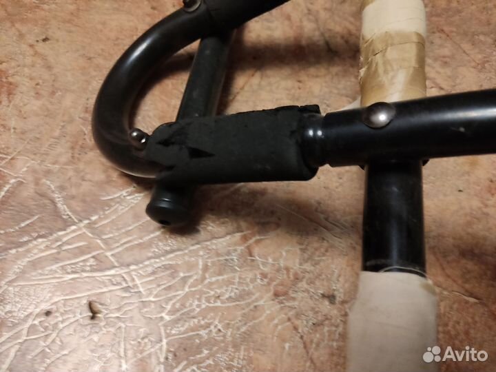 Турник в дверной проем Торнео