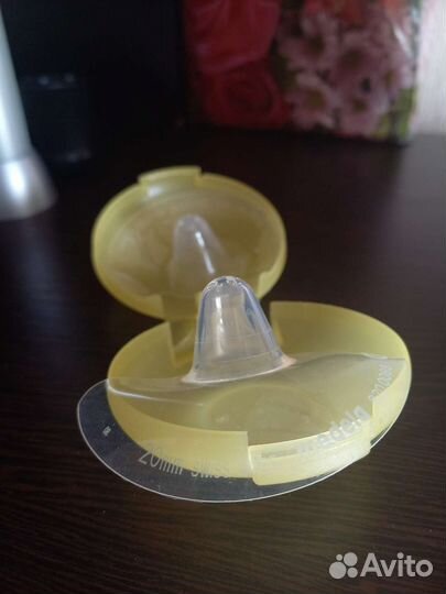 Накладки на грудь medela