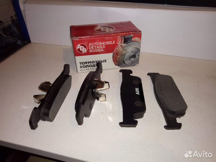Колодки тормозные передние Renault Logan 2
