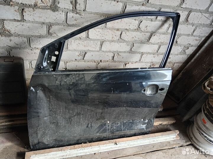 Дверь передняя левая на volkswagen polo седан
