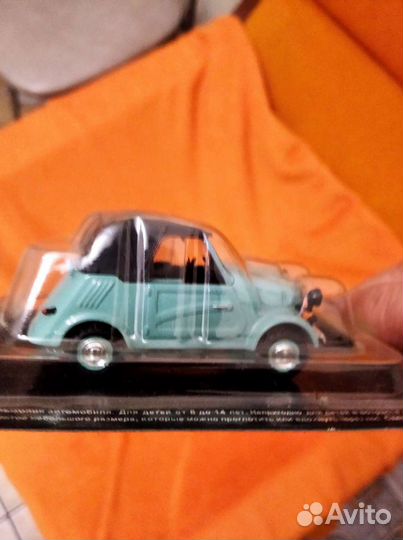 Модели танков и автомобилей в заводской упаковке