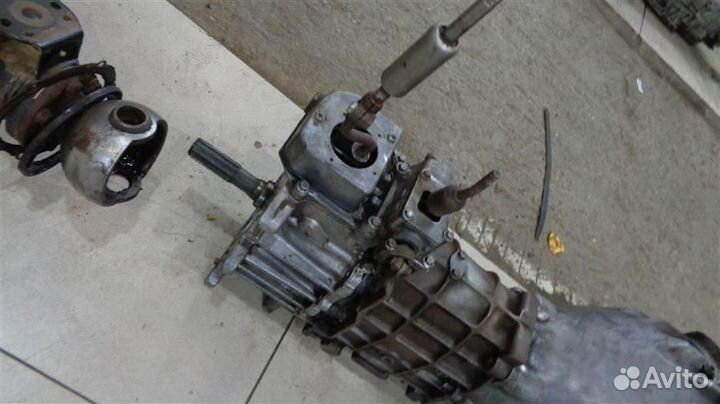 МКПП (механическая коробка переключения передач) L