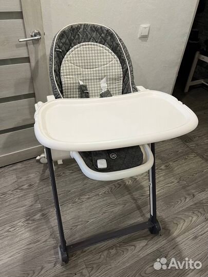 Детский стульчик для кормления