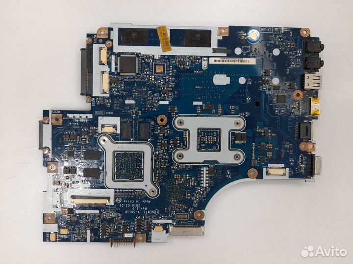 Материнская плата NEW75 LA-5911P на запчасти