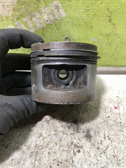 Поршень Ауди 80 90 Б3