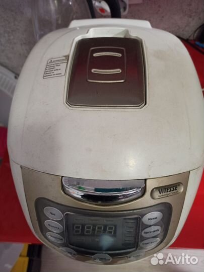 Мультиварка рабочая но без чаши