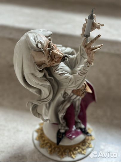 Статуэтка Каподимонте