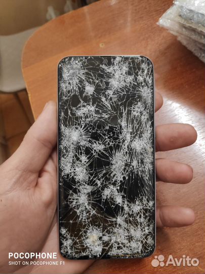 Samsung Galaxy A40, 4/64 ГБ