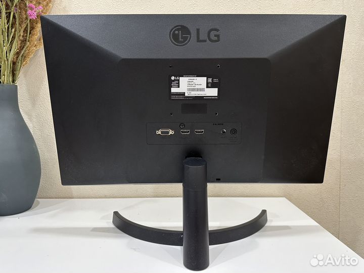 Монитор LG 21.5