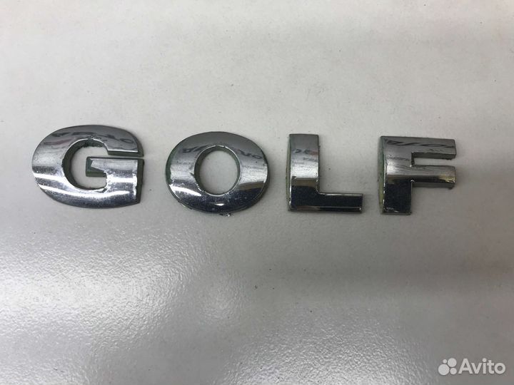 Эмблема Volkswagen Golf MK5 2006 г.в