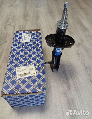Передний левый амортизатор Шевроле Круз