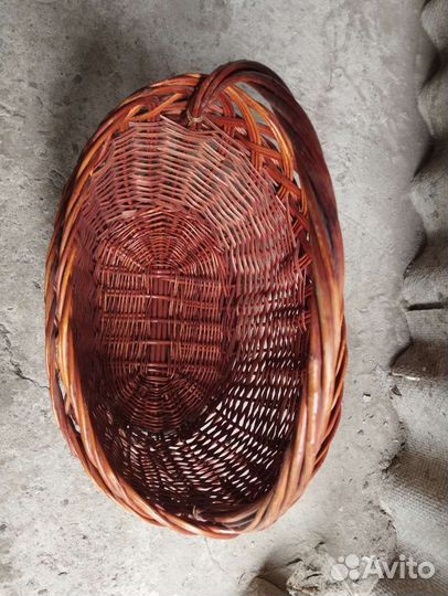 Корзина плетеная