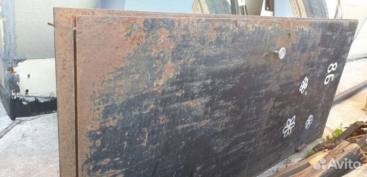 Дверь железная с коробкой 208/94