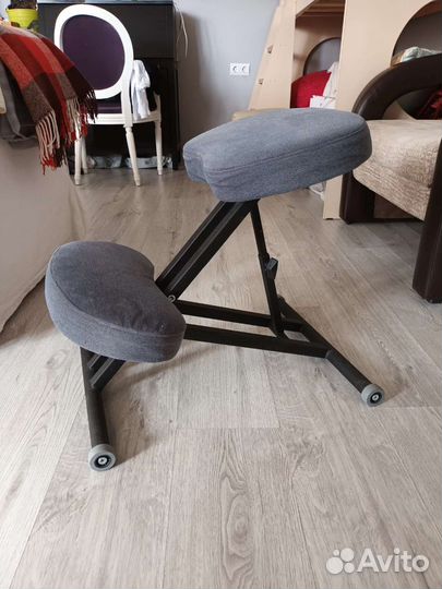 Коленный стул