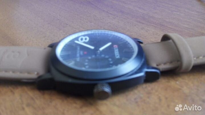 Наручные новые мужские часы 