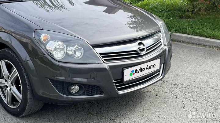 Opel Astra 1.6 МТ, 2011, 324 000 км