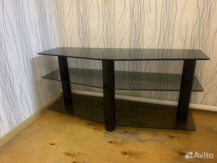 Стеклянная тумба под тв