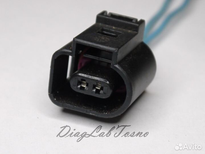 Разъём (фишка) датчика температуры VAG группы