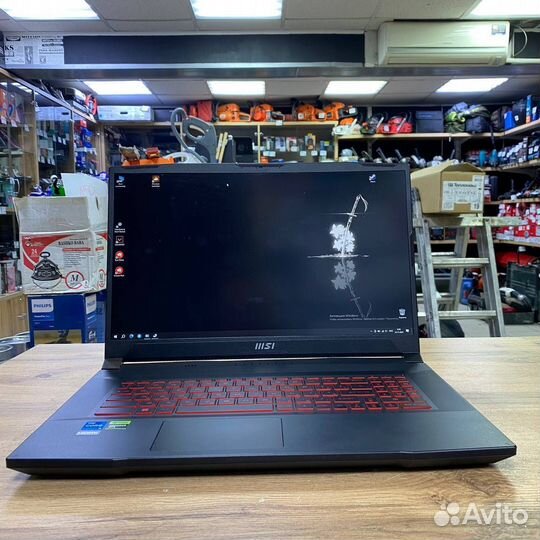 Ноутбук MSI GF76 Katana