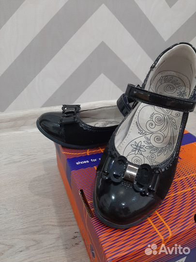Туфли для девочки 32рр