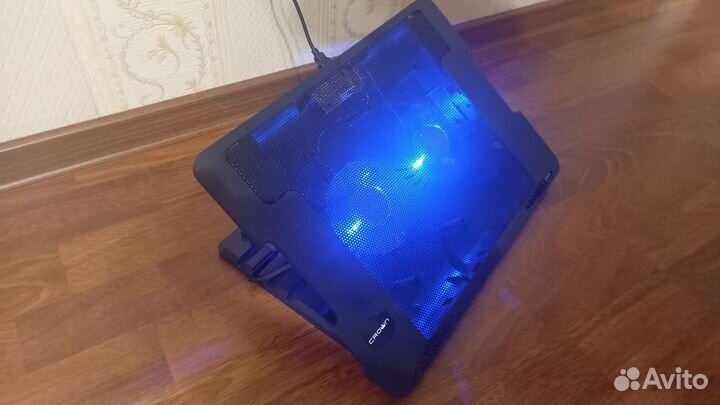 Подставка с охлаждением для ноутбука