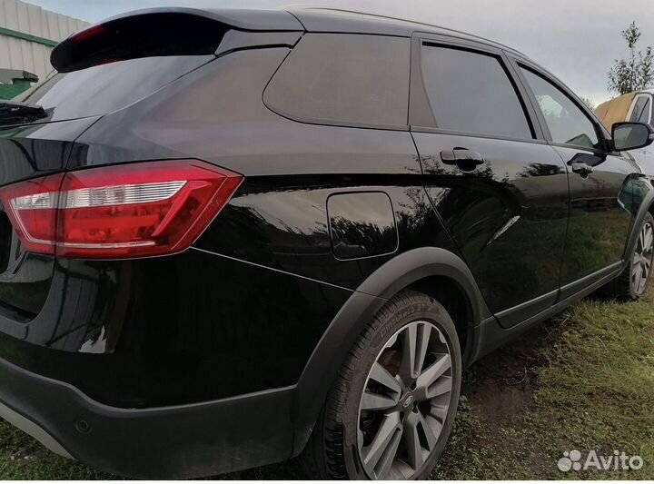 LADA Vesta Cross 1.6 CVT, 2021, 40 000 км