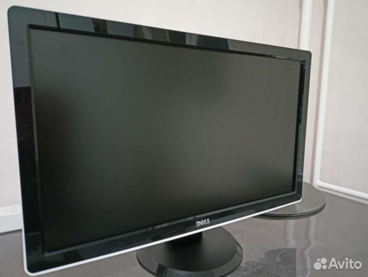 Монитор Dell