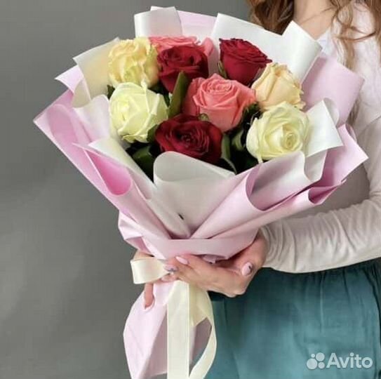 Букет разноцветных роз цветы и подарки на день рож