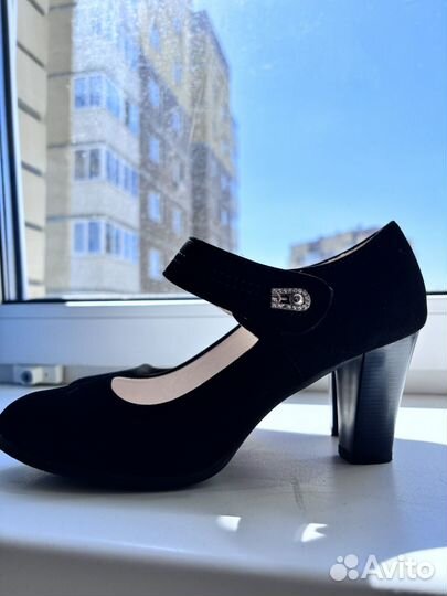 Туфли женские 39 размер