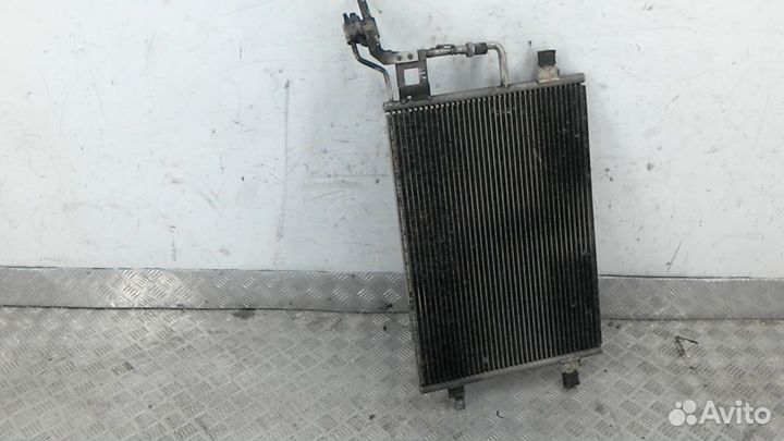 Радиатор кондиционера на Volkswagen Passat B5